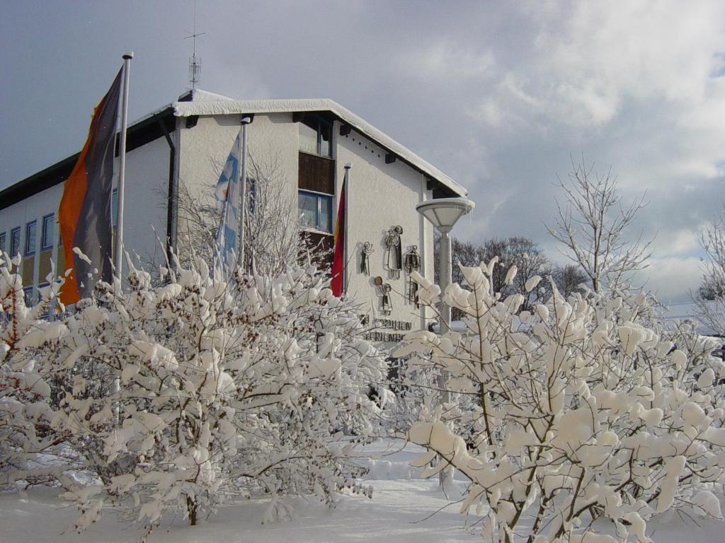 Haus Chiemgau - Kolping-Familienhotel Тайзендорф Экстерьер фото